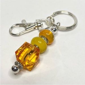 Vintage style yellow beaded keychain